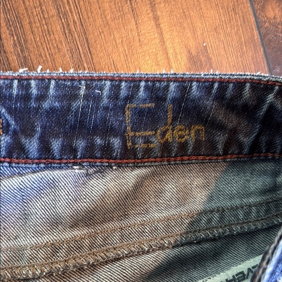 Silver Jeans Women's Distressed Blue Denim Shorts (E5) - Picture 4 of 7